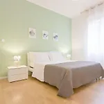 Ak Holidays 59 Hébergement de vacances Bologne
